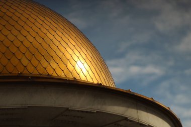 Moskova 'nın merkezinde altın kubbe. 