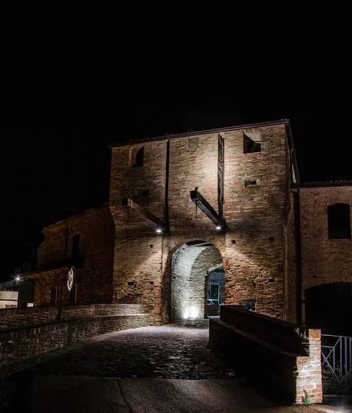 Malatesta slottet av Mondaino (Rimini) — Stockfoto