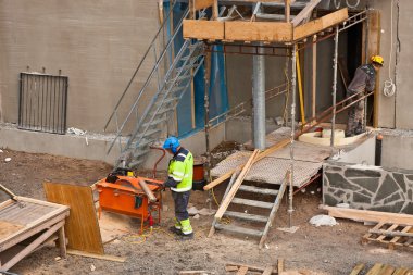 İnşaat alanında çekim