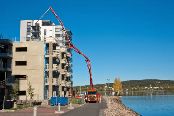 Büyük beton pompası