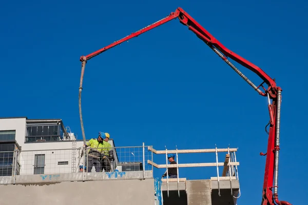 Büyük beton pompası