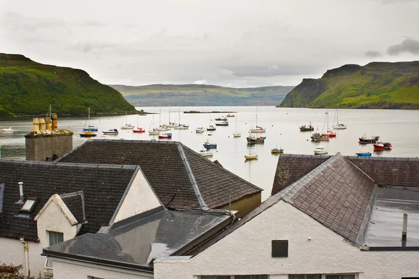 Isle of Skye - tekneler Adası'nın en büyük şehirde - Portee wich bea