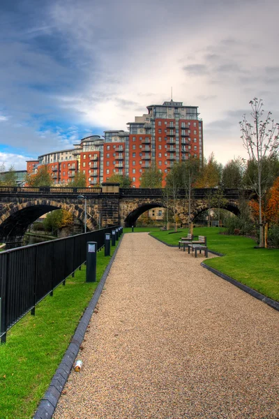 Modern apartments in Leeds — Stock Photo, Image