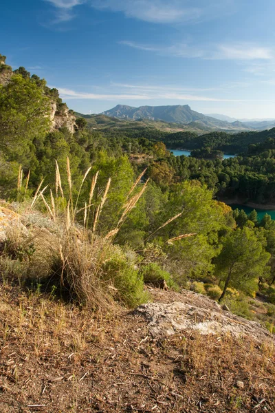 Malaga Španělsko: jezerní oblasti poblíž Gobantes — Stock fotografie