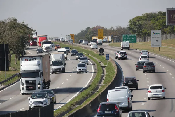 Verkeer Snelweg Zoals Verkeer Van Auto Vrachtwagens — Stockfoto