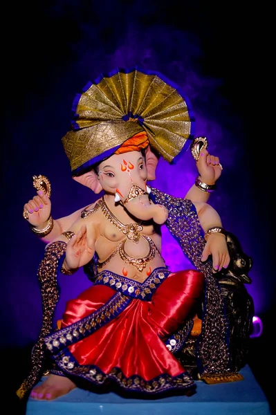 Lord Ganesha Dio Indù Ganesh Sfondo Nero Con Una Luce — Foto Stock