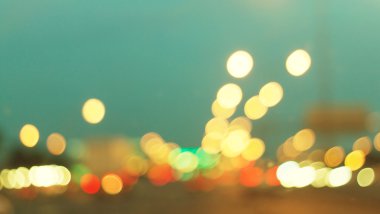 Vintage bulanıklık veya bokeh trafik ışığı. Web tasarımı için vintage arka plan.