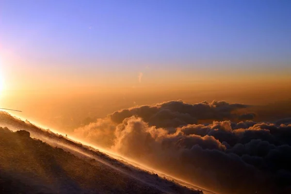 Morgendämmerung Den Bergen Ist Sehr Kalt Und Sehr Schön — Stockfoto