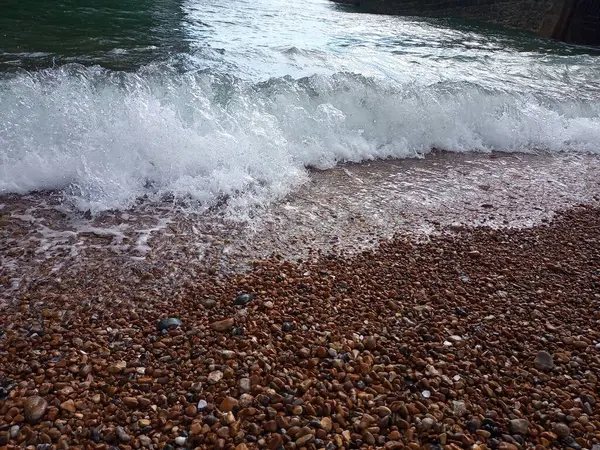 Beach Side Ocean Waves Rocks Beachfront Pier Grey Black White — Stock Photo, Image