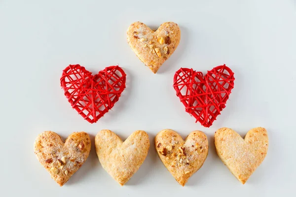 Padrão Biscoito Forma Coração Fundo Branco Símbolo Dia Dos Namorados — Fotografia de Stock