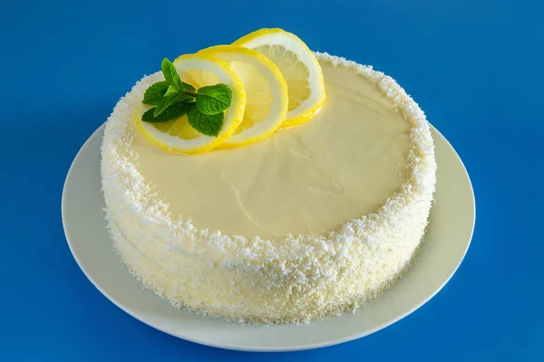 Delicious Biscuit Dessert Lemon Coconut Homemade Birthday Cake — Stock Photo, Image