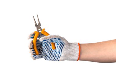 Doğum günün kutlu olsun. Beyaz iş eldivenli adam pense tutuyor. El onarım aracı beyaz arkaplanda izole edildi.