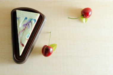 Süslü sabun ile boş alanı ile üst kiraz kek formunda