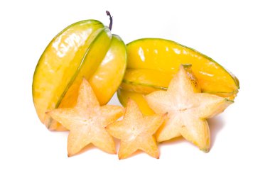Star elma meyve ile yarım kesit üzerinde beyaz izole