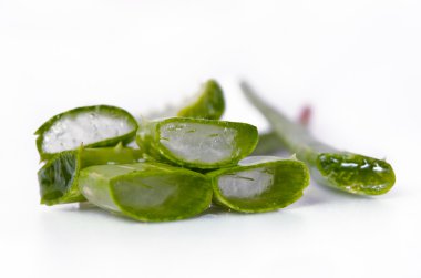 Aloe Vera (Aloe barbadensis Mill., Star kaktüs, A da denir