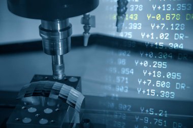 CNC değirmen makinesinin soyut sahnesi ve G-code veri arkaplanı. Yüksek teknoloji kalıp ve makine merkezi tarafından üretilen konsept.