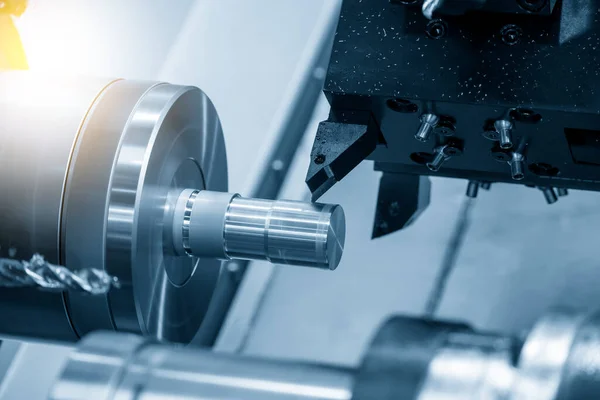 Cnc Draaibank Machine Snijden Van Metalen Delen High Tech Metaalbewerking — Stockfoto