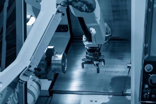 Robotic Arm Gripping Metal Part Cnc Lathe Machine Technology Material — Fotografia de Stock