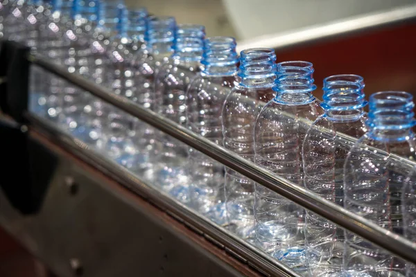 Pet Bottles Conveyor Belt Filling Process Drinking Water Factory Technology — Stock Photo, Image