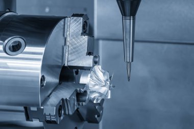 5 eksenli CNC değirmen makinası çoklu görev tipi otomotiv bölümünü sağlam bir top burun değirmeni aracıyla kesmeyi bitirir. CNC fabrikasından yüksek teknolojili otomotiv parça üretim süreci.