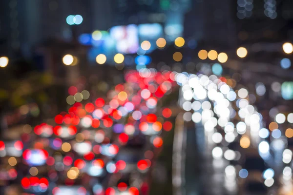 Trafik sıkışıklığı şiddetli yağmur sonra araba Lambada burr