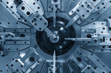 Yüksek torklu hidrolik bükme sistemi kullanan otomatik bir tel oluşum süreci. Sahne, yüksek gerilimli çelik kabloların senkronize hidrolik aktivatörler ve CNC kontrollü...