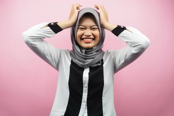 Wanita Muslim Asia Muda Yang Cantik Terkejut Pusing Stres Tidak — Stok Foto