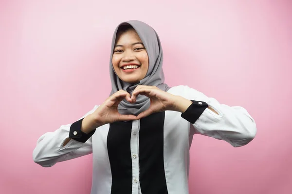 Wanita Muslim Asia Yang Cantik Tersenyum Percaya Diri Antusias Dan — Stok Foto