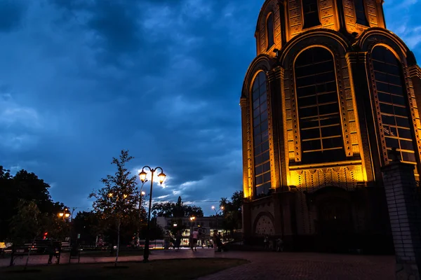 George zvonice za soumraku (večer) — Stock fotografie