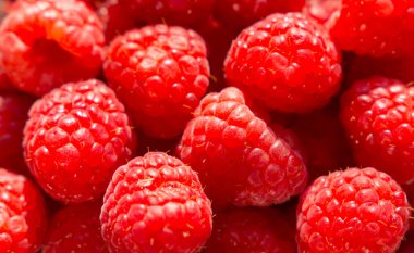 Ahududu dutları arka planı kapatın.