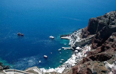 Eski Santorini limanı Yunanistan 'ı sarstı