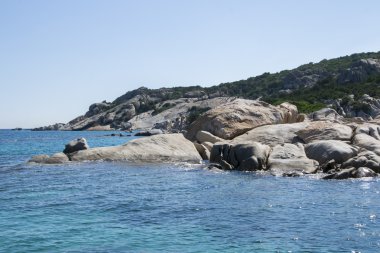 Kayalık sahil şeridi, Sardunya, İtalya