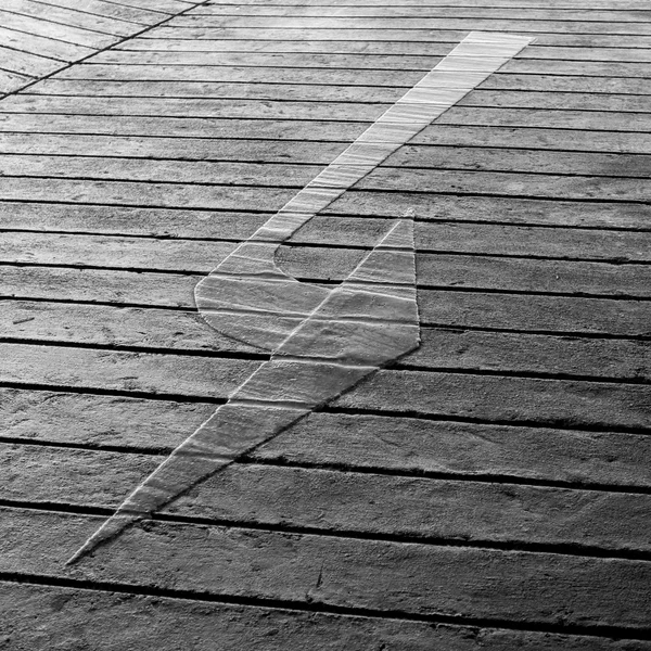 Direction sign on the floor — Stock Photo, Image