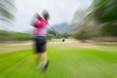 Hareket Bulanıklığı golfçü sallanan sürücü