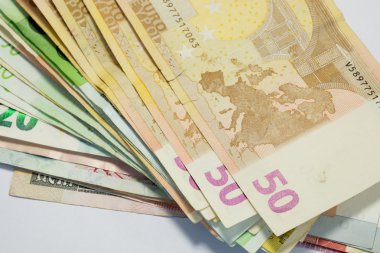 20, 50, 100 ve 200 euro faturaları doku