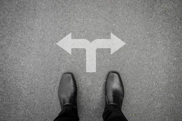 Решение принять на перекрестке
