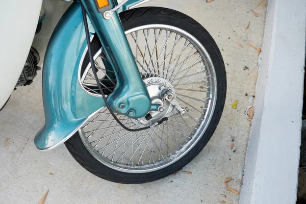 Přední kolo motocyklu, pneu, brzdy — Stock fotografie