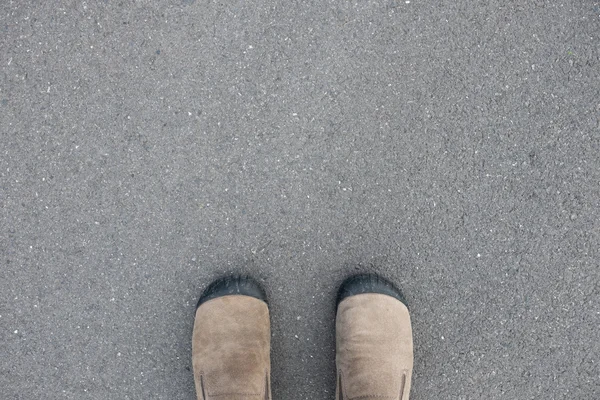Chaussures debout sur le sol — Photo