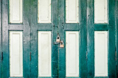 Tayland eski kapı kilitli