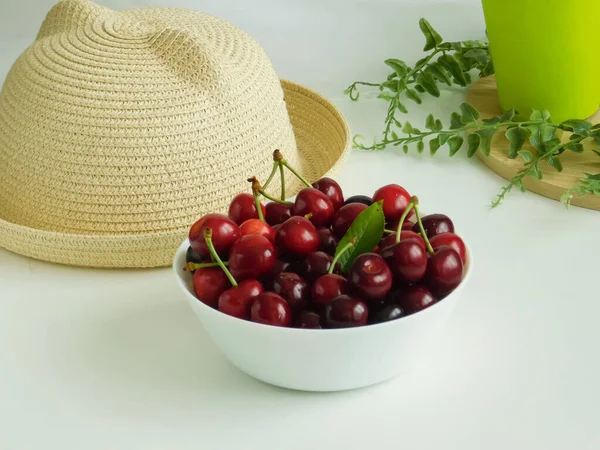 Kirschen Frische Sommer Dunkelrote Süßkirsche — Stockfoto