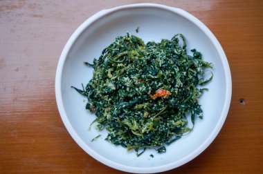 Tabakta lezzetli sebzeler sote