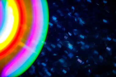 Uzayda yıldızlar ve bulutsular