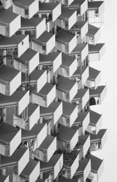 Zwart Wit Rommelige Balkons Buitenkant — Stockfoto