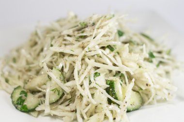 salata salatalık ile