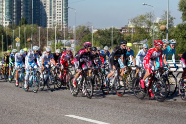 Moment of race / Cycle Race 
