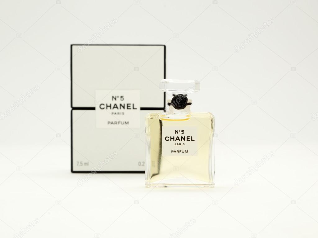 5 Chanel Perfume bottle. Paris. France – Stock Editorial Photo