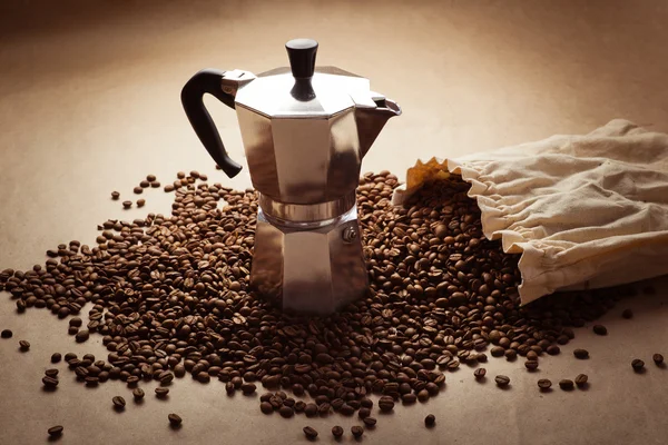 kahve ve kahve çekirdekleri