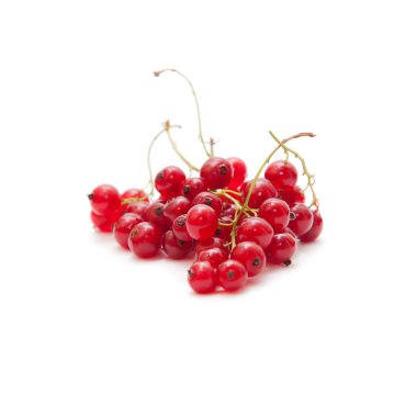 Beyaz arkaplanda kırmızı frenk üzümü