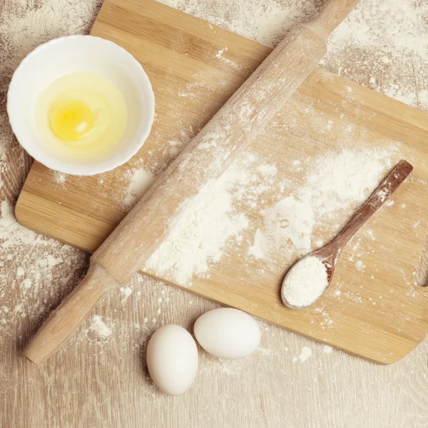 Basic ingredients for baking — Stock Photo, Image