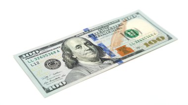 Beyaz bir arka plan üzerinde izole yüz dolarlık banknot